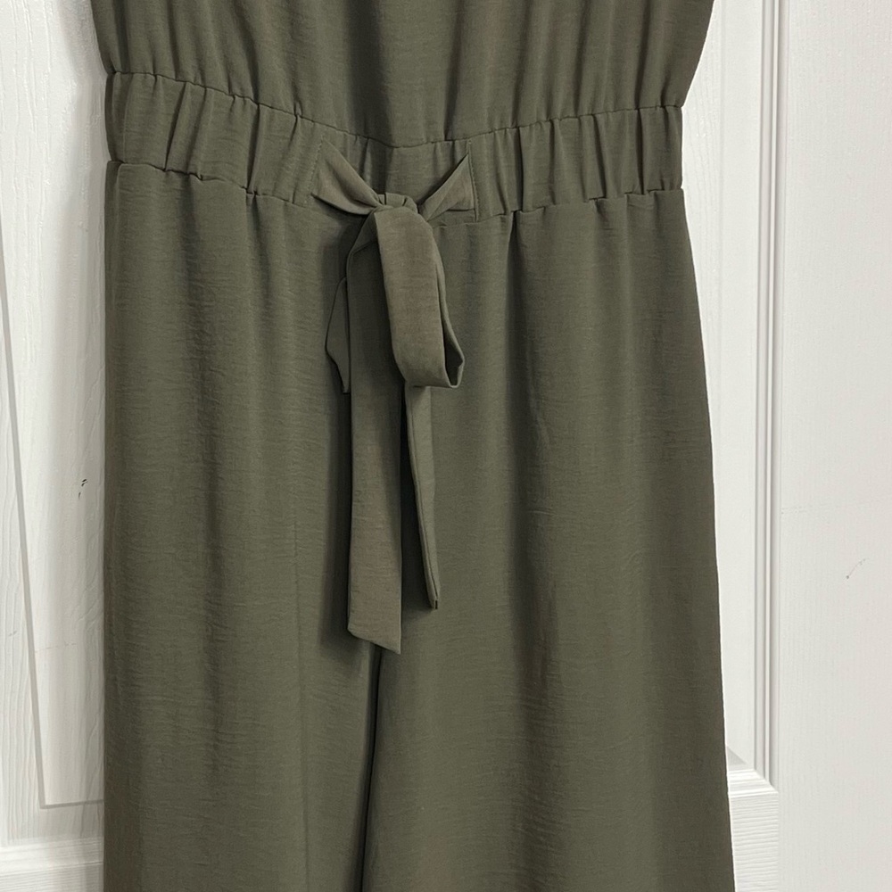 Like new Calvin Klein olive wide leg jumpsuit with tie waist.